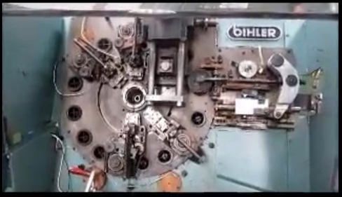 Ferramentas usando MÁQUINA BIHLER de até 150 toneladas