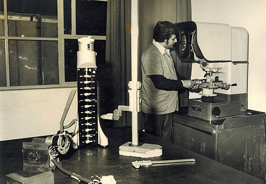 Dispositivos para dobradeiras com ajuste fino Micro Borr