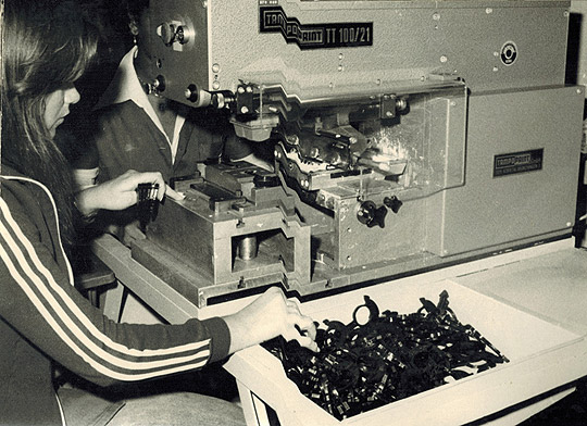 Dispositivos para dobradeiras com ajuste fino Micro Borr