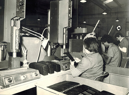 Soldas TIG, ultra-som, elétrica, a ponto, a oxigênio, solda brasão