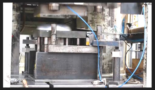 Ferramentas usando prensas MINSTER de até 1200 toneladas