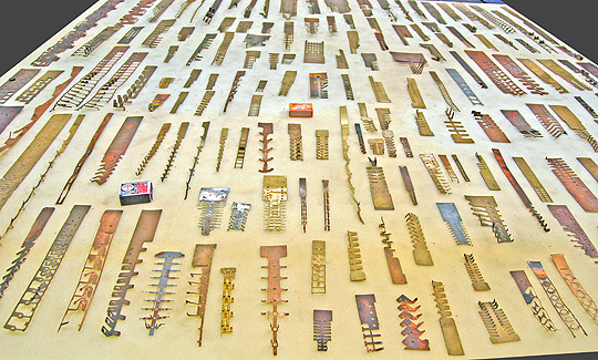 Estampos progressivos - corte e dobra, calibragem de ferramenta até 8 metros de comprimento