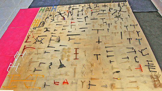 Especial de circuitos elétricos e central painel com insertos metálicos, latão, cobre, ferrite