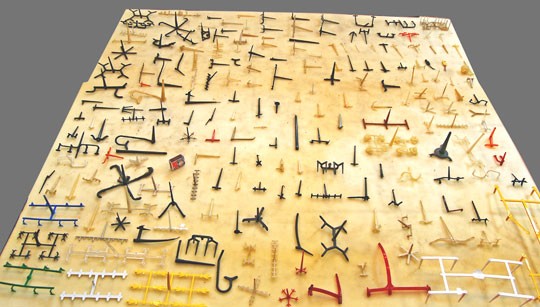 Central elétrica, caixa de fusíveis, relés, filtros difusores óticos, painel de instrumentos