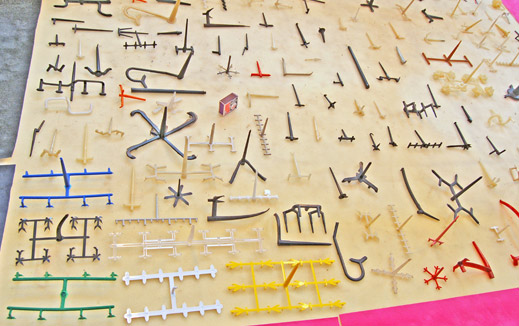 Simples-Varias cavidades com cunhas, com gavetas, duplo efeito placas