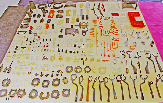 Simples-Varias cavidades com cunhas, com gavetas, duplo efeito placas