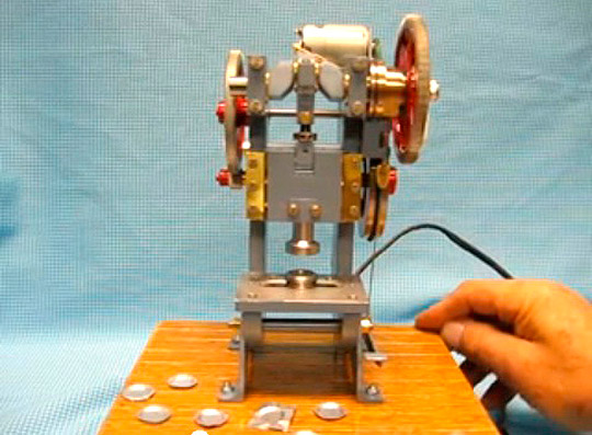 Ferramentas usando prensas JUNDIAÍ de até 500 toneladas