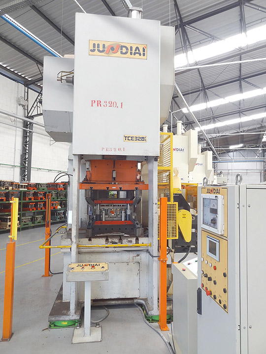 Ferramentas usando prensas JUNDIAÍ de até 500 toneladas